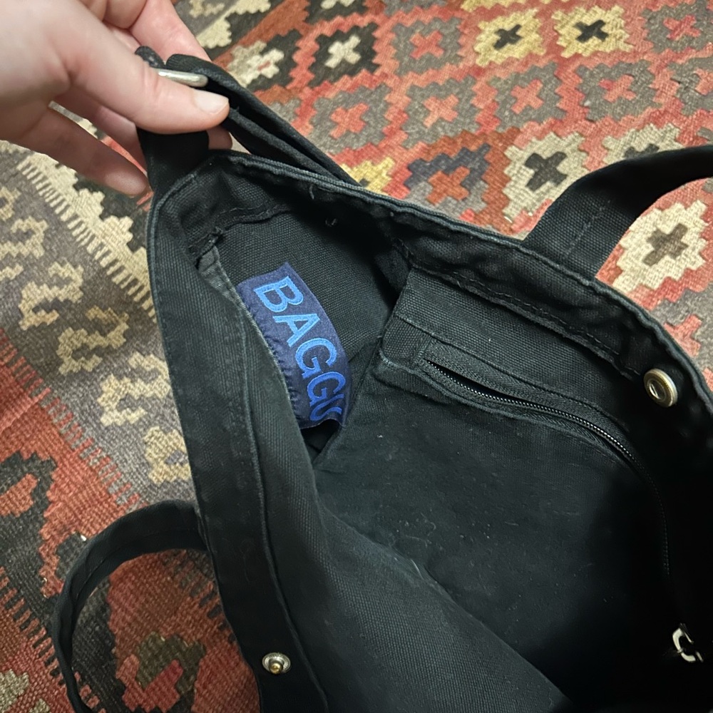 BAGGU horizontal duck tote in black - Picture 3 of 5
